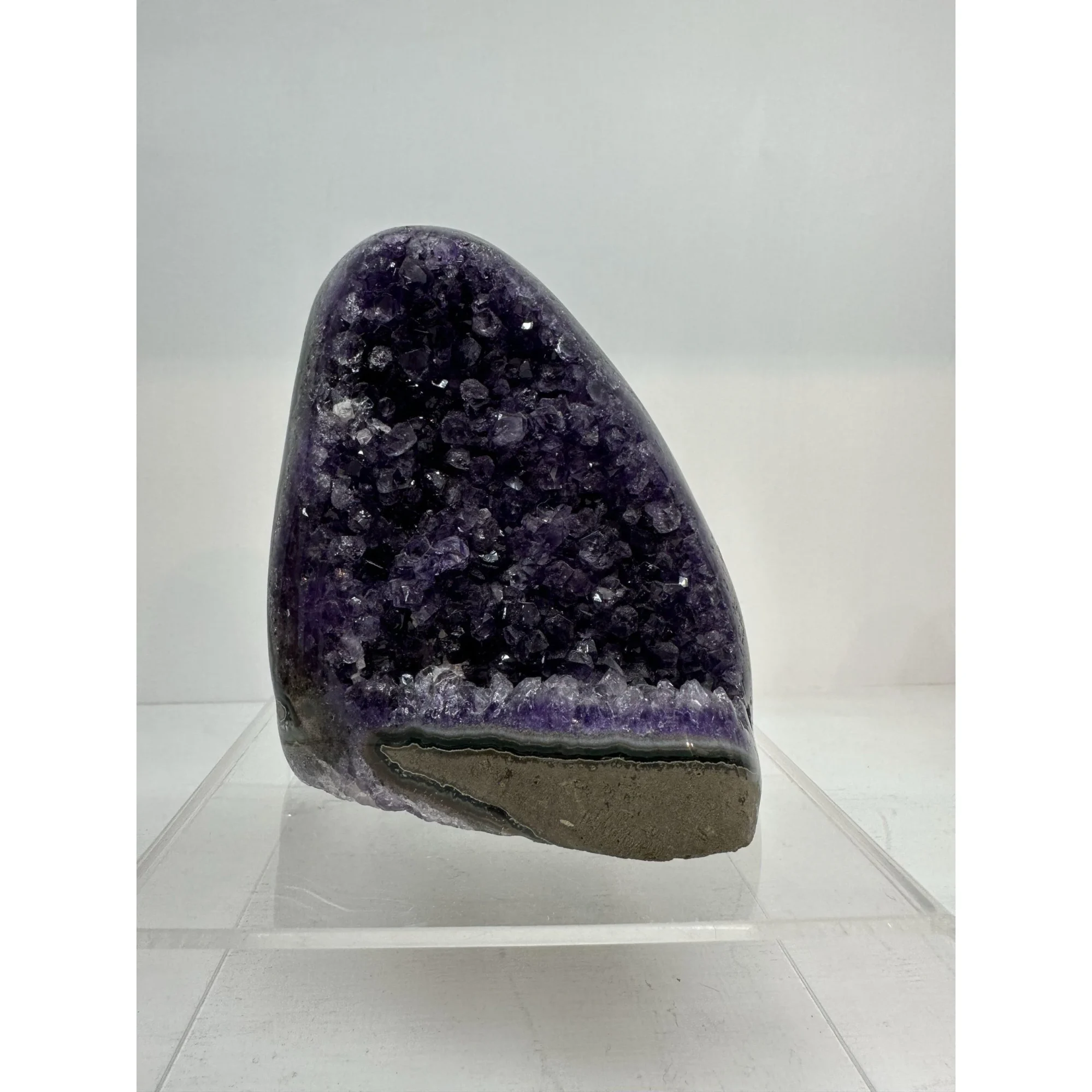 Amethyst Stand up, Uruguay Promotes Calm Prehistoric Online