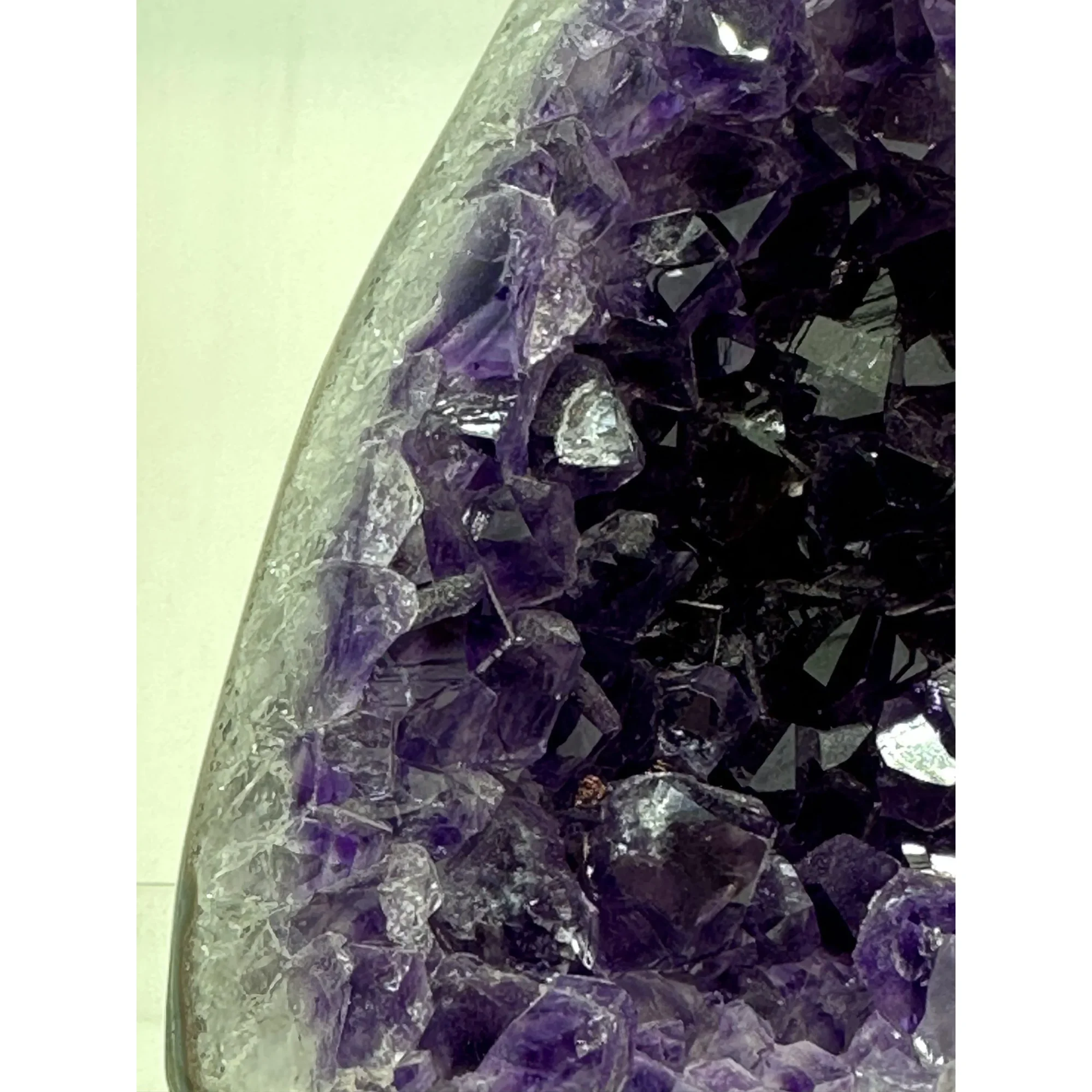 Amethyst Stand up, Uruguay Promotes Calm Prehistoric Online