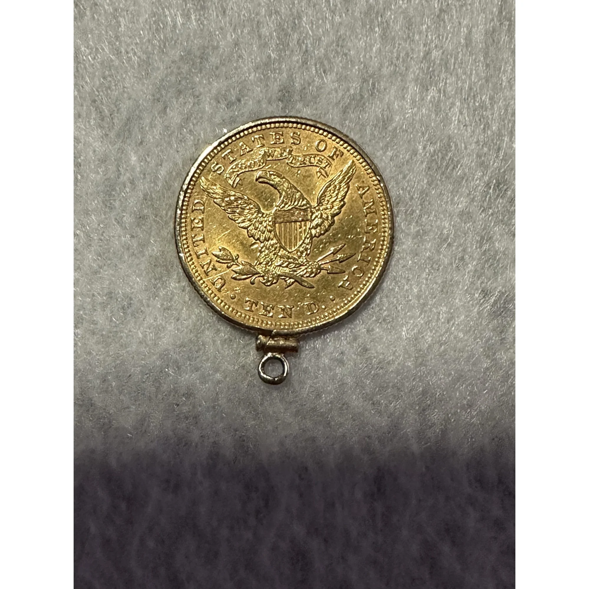 Liberty Head coin $10  in bezel, Gold U.S. Prehistoric Online