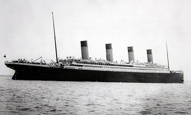 Titanic Setting Sail - Prehistoricoregon