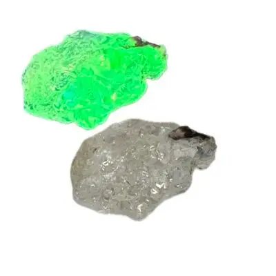 Hyalite Opal, 2.60 grams, Uv  green
