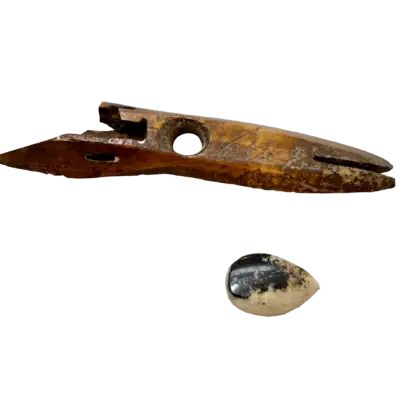 Fossil Walrus Inuit tool, Harpoon